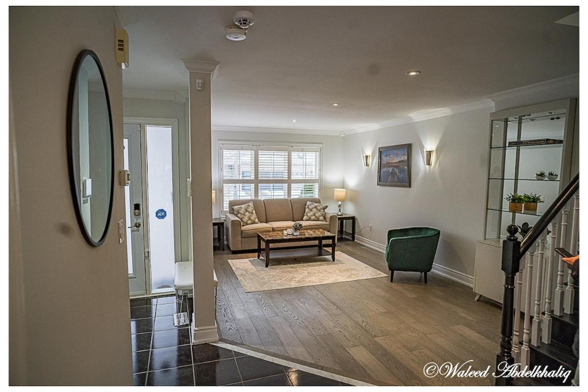 Sunroom House - 4 Bedrooms Mississauga Zewnętrze zdjęcie