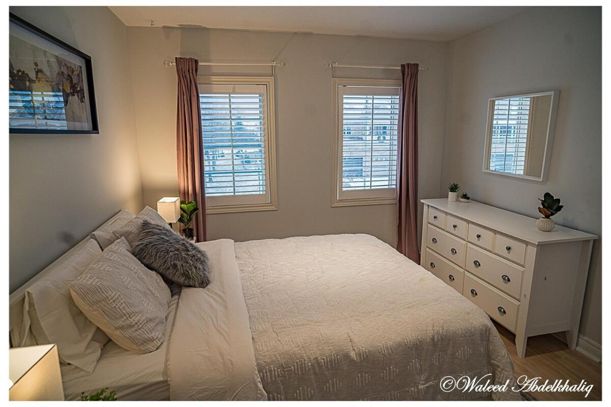 Sunroom House - 4 Bedrooms Mississauga Zewnętrze zdjęcie