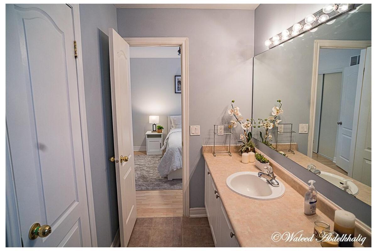 Sunroom House - 4 Bedrooms Mississauga Zewnętrze zdjęcie