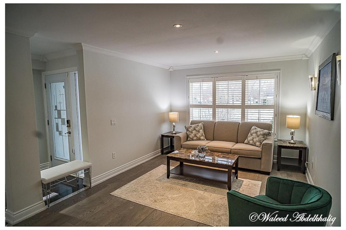 Sunroom House - 4 Bedrooms Mississauga Zewnętrze zdjęcie
